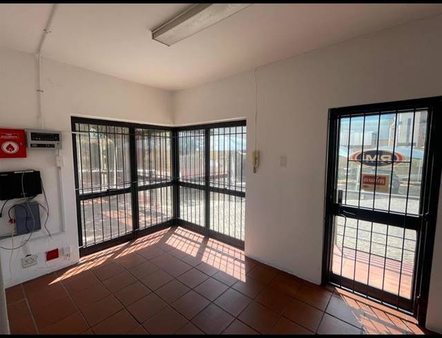 INDUSTRIAL PROPERTY TO RENT IN ROOIHUISKRAAL